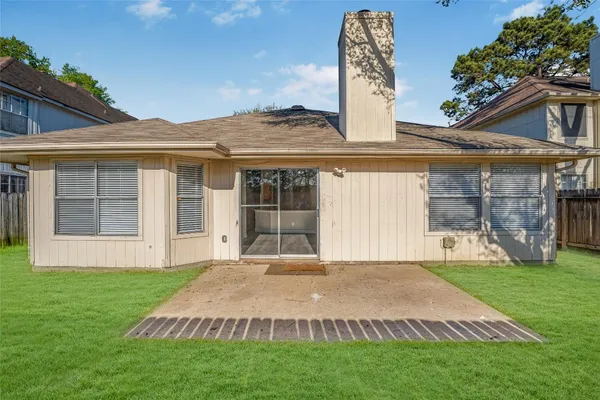 $2,200 | 16007 Lakestone Drive, Tomball, TX 77377