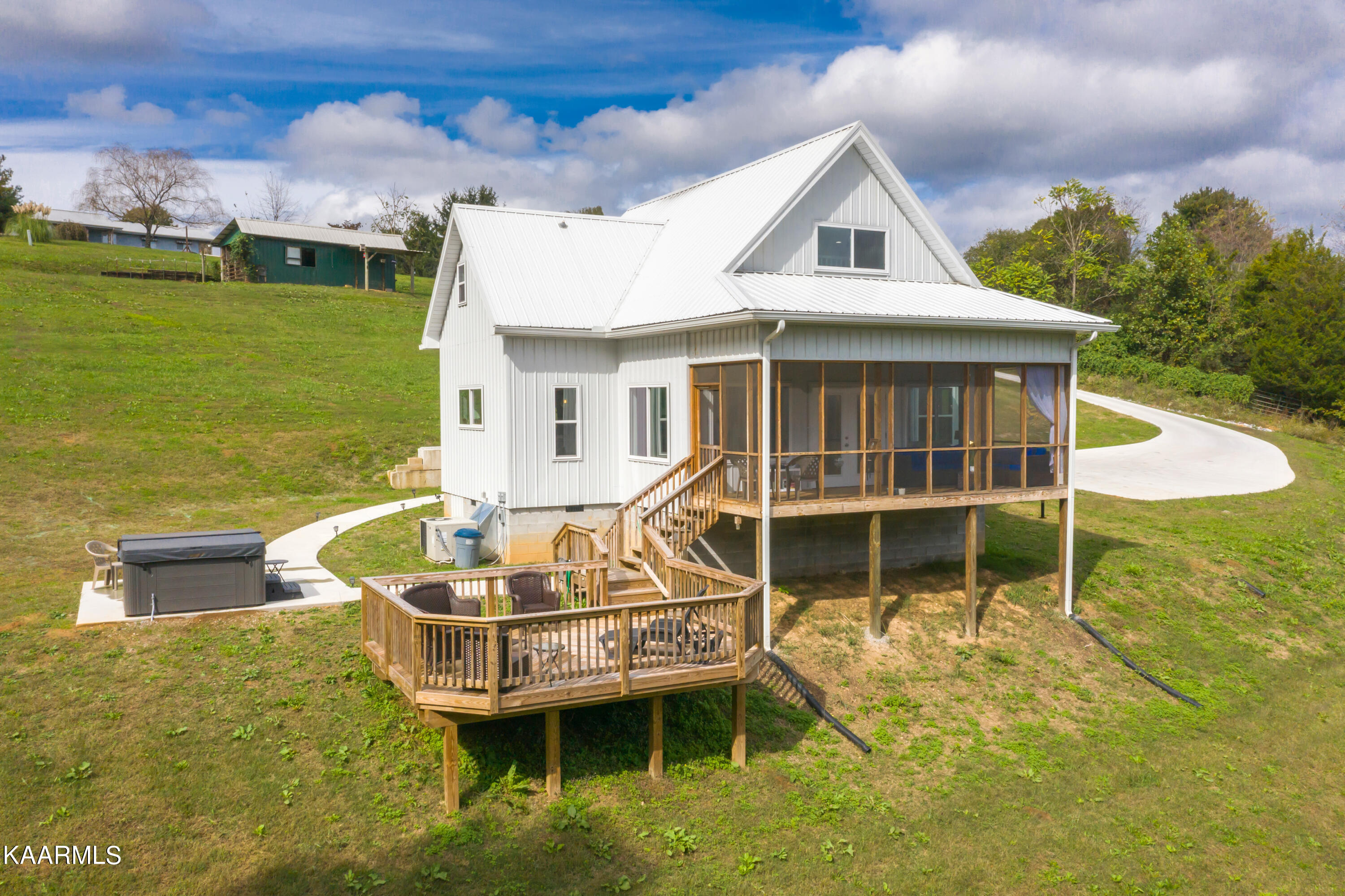 121ForknerChapelRd-47