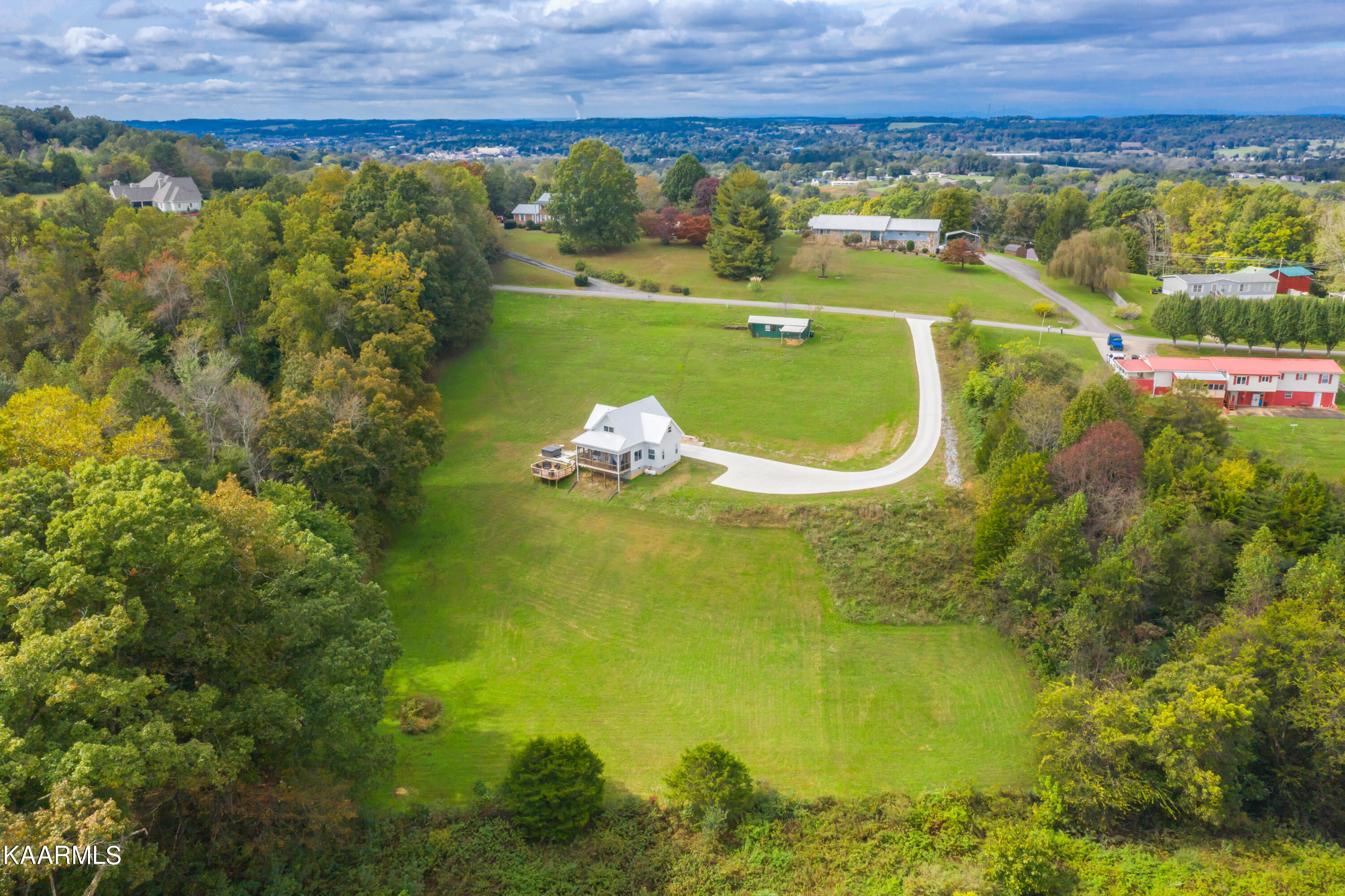 121 Forkner Chapel Road Sweetwater, TN 37874 - Photo 47 of 50 121ForknerChapelRd-44