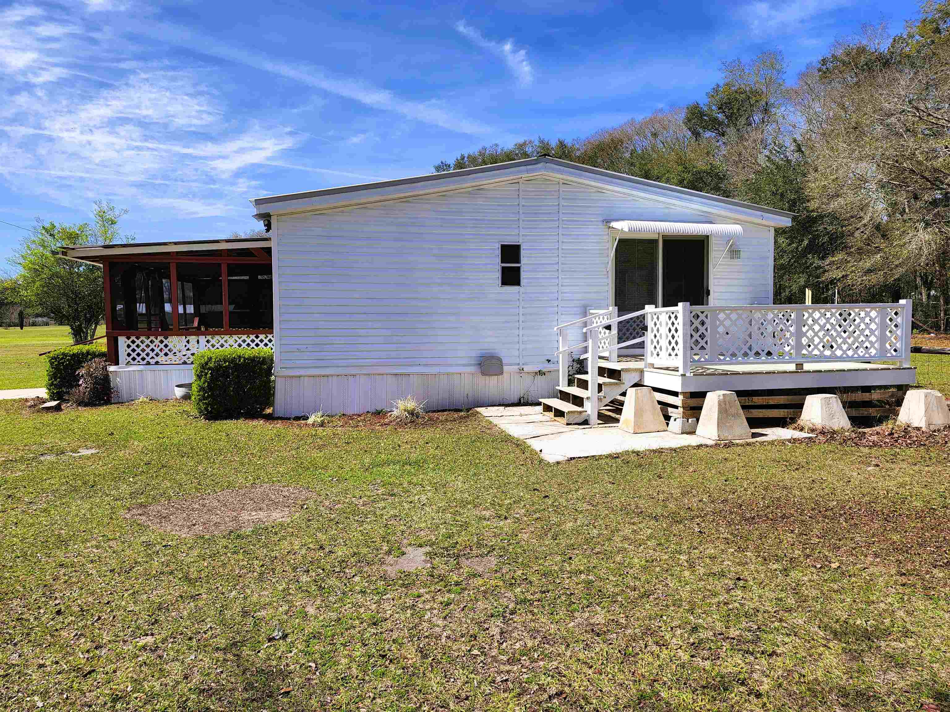 207 Gwen Drive Lee, FL 32059 - Photo 14 of 36