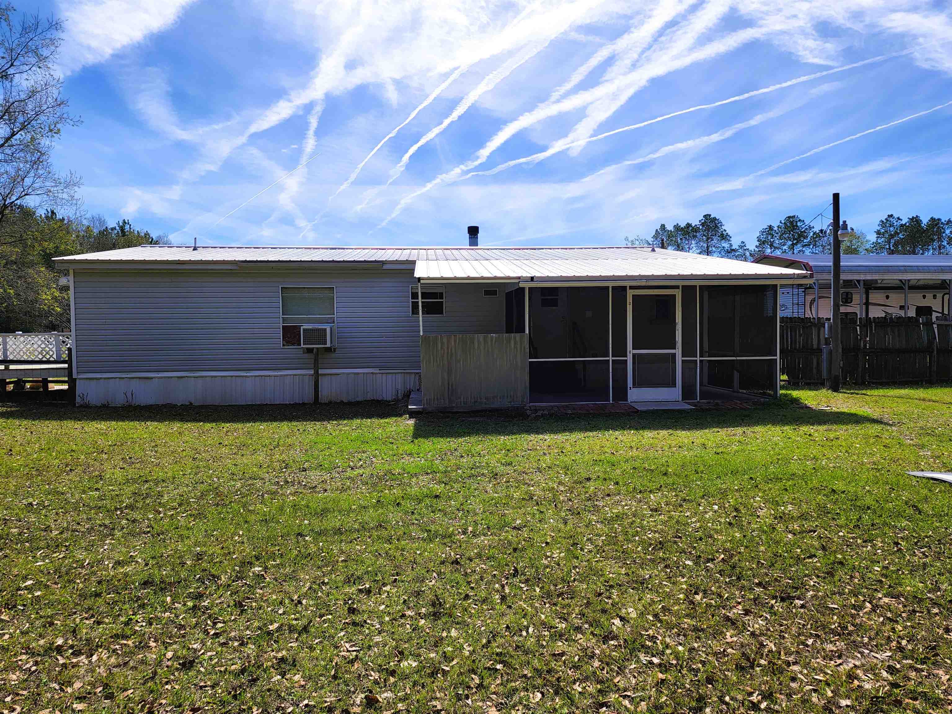 207 Gwen Drive Lee, FL 32059 - Photo 20 of 36