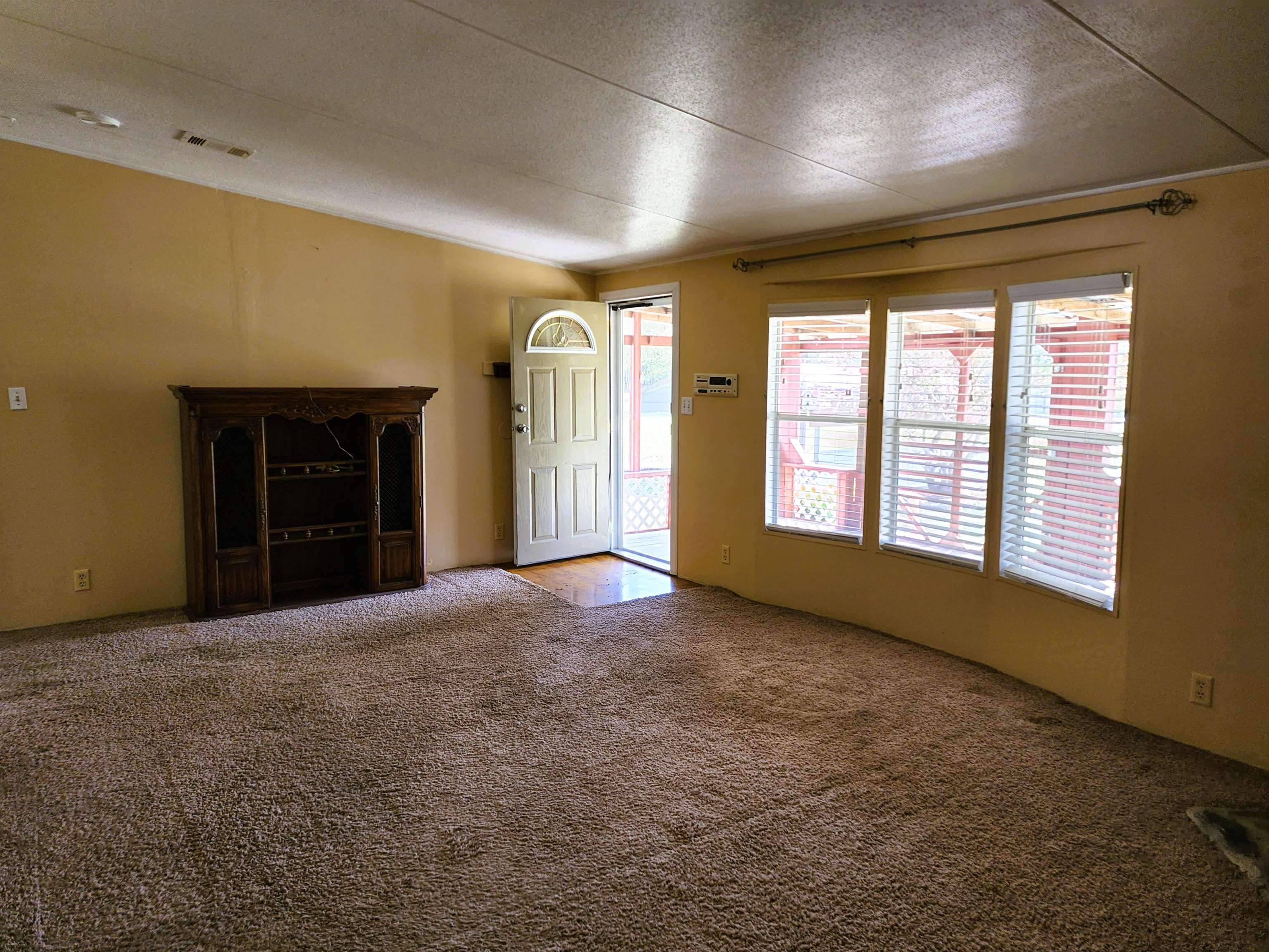 207 Gwen Drive Lee, FL 32059 - Photo 2 of 36