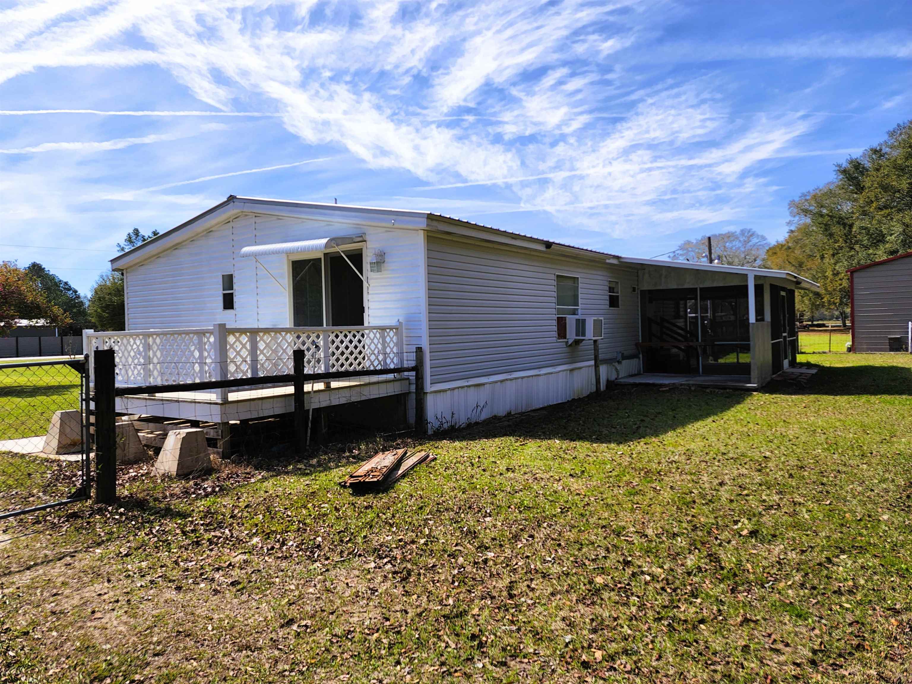 207 Gwen Drive Lee, FL 32059 - Photo 22 of 36