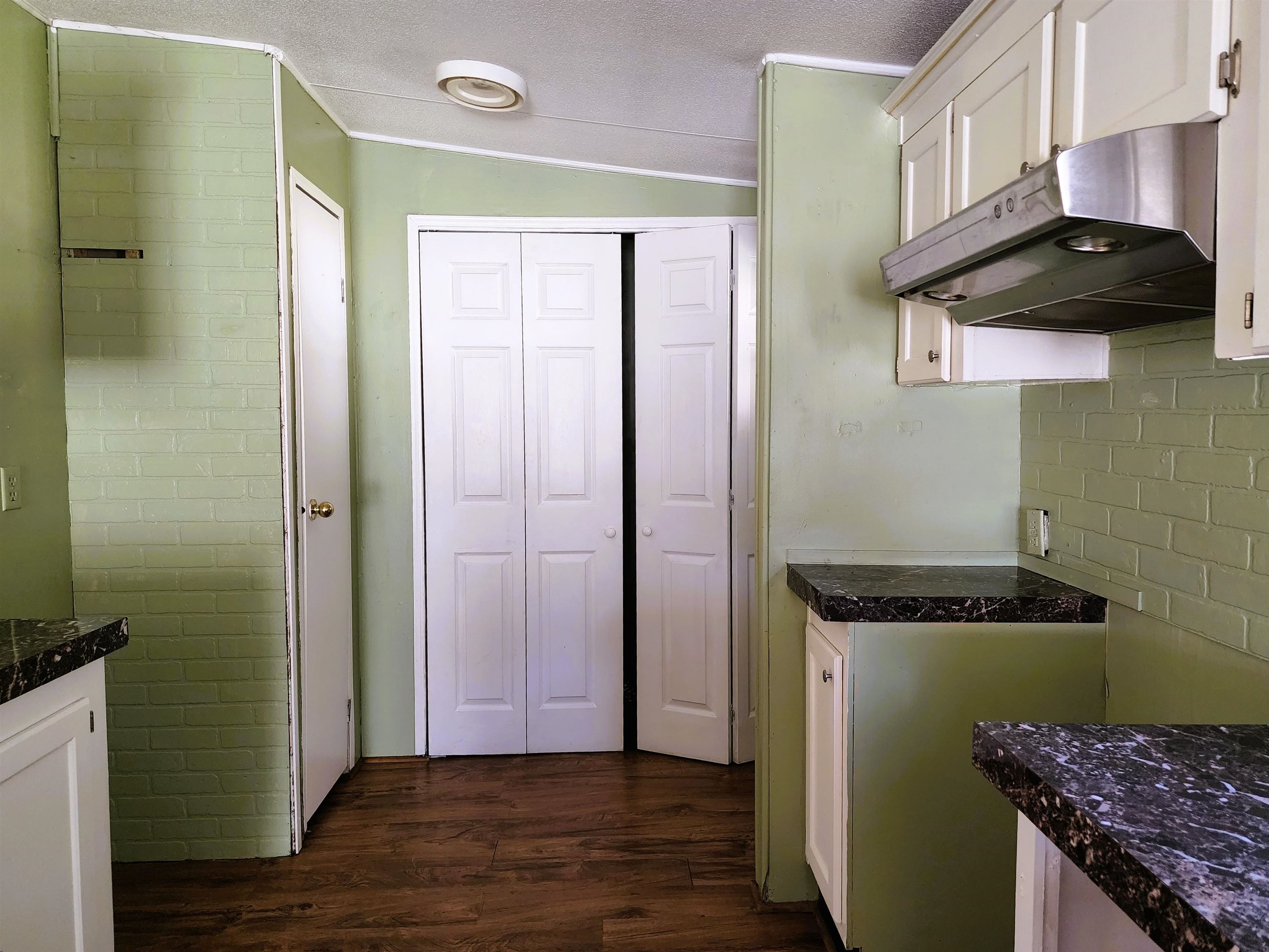 207 Gwen Drive Lee, FL 32059 - Photo 8 of 36