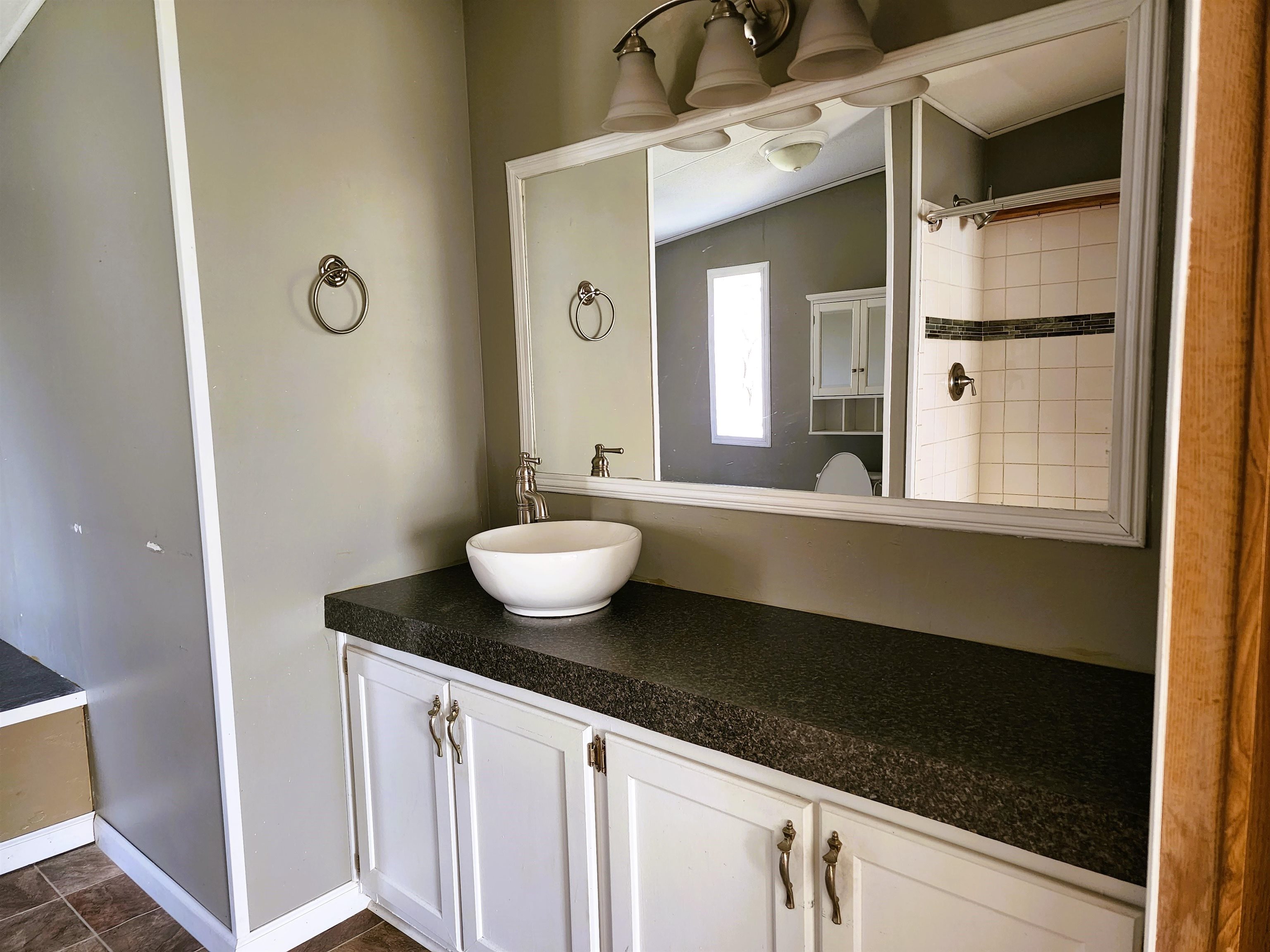 207 Gwen Drive Lee, FL 32059 - Photo 9 of 36