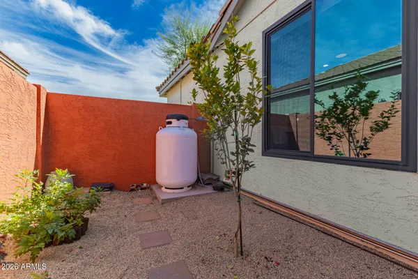 $825,000 | 294 South Ironwood Street, Gilbert, AZ 85296