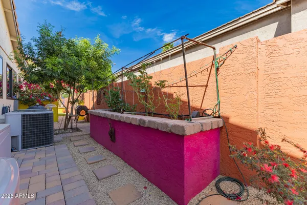 $825,000 | 294 South Ironwood Street, Gilbert, AZ 85296