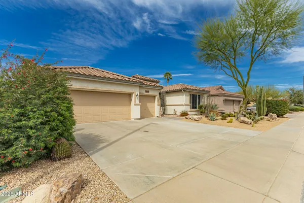 $825,000 | 294 South Ironwood Street, Gilbert, AZ 85296