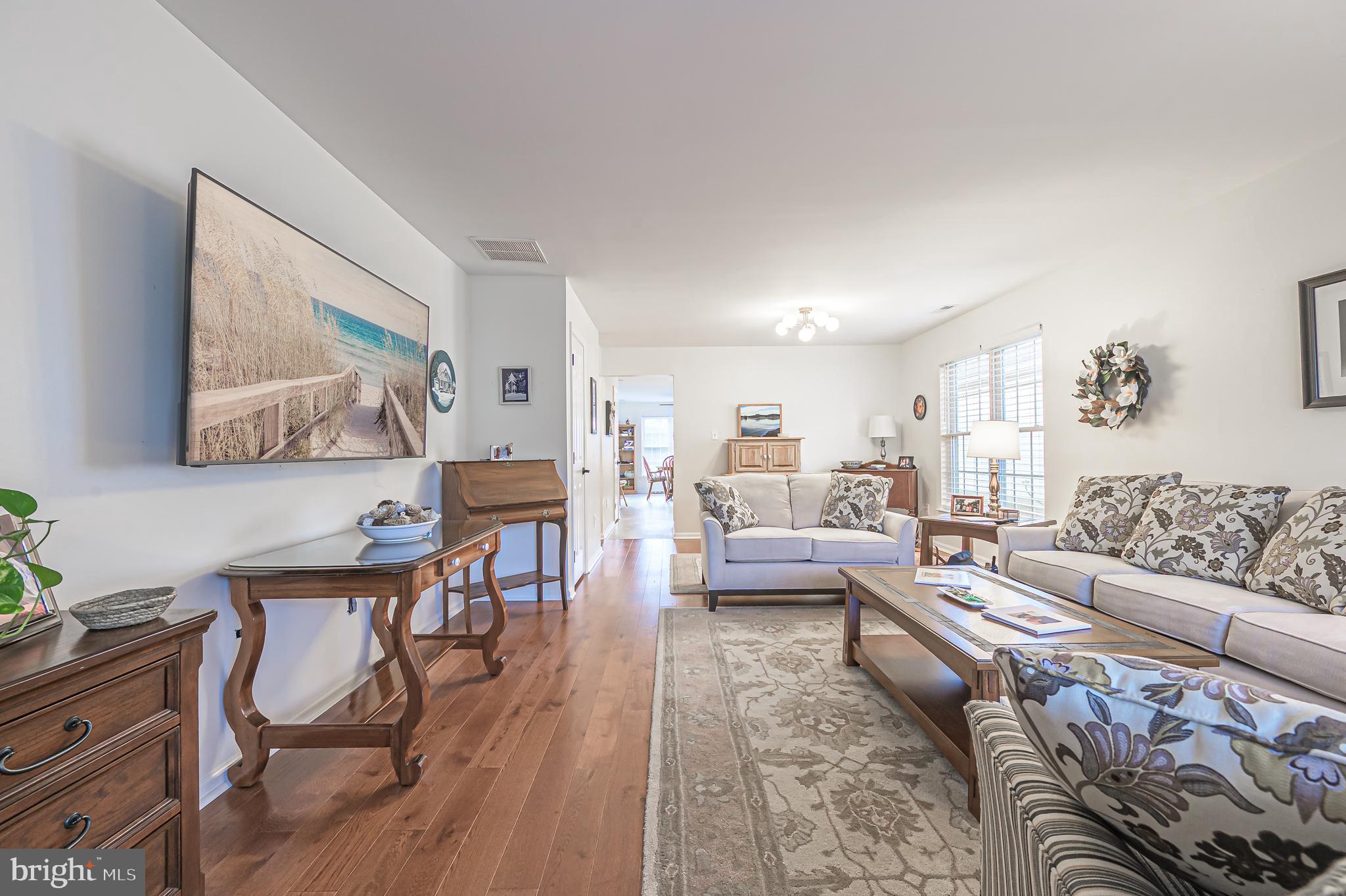 19 Gasko Road Mays Landing, NJ 08330 - Photo 12 of 31 a living room with furniture and a wooden floor