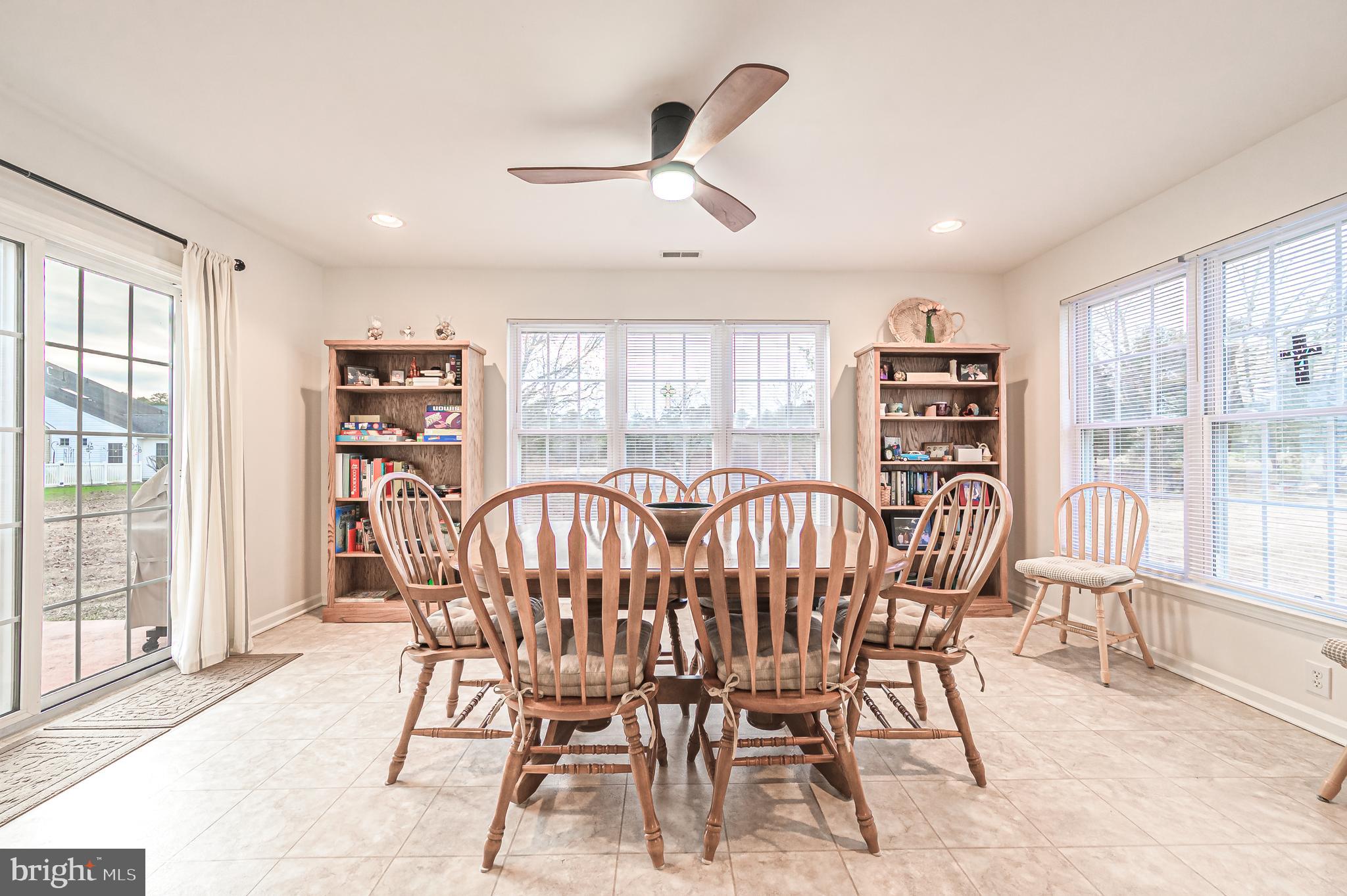 19 Gasko Road Mays Landing, NJ 08330 - Photo 14 of 31 a dining room with furniture and window