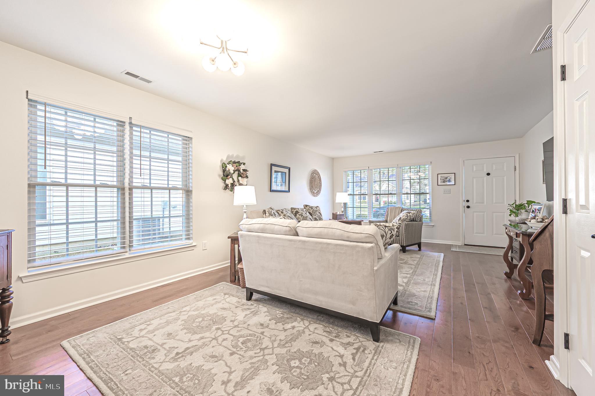 19 Gasko Road Mays Landing, NJ 08330 - Photo 17 of 32 a living room with furniture and a window
