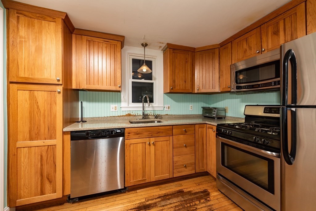 56 Alrick Road Quincy, MA 02169 - Photo 14 of 28 Gallery Image 14