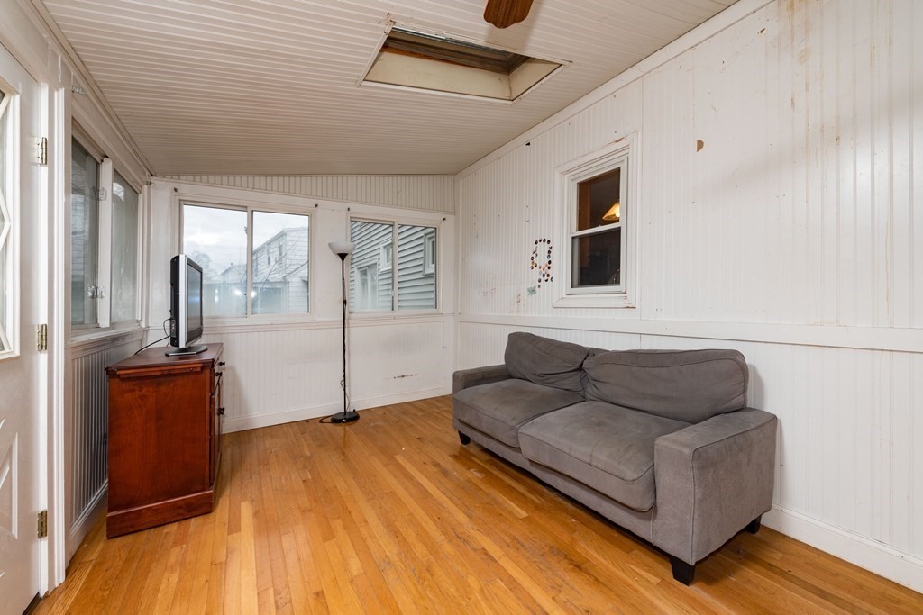 56 Alrick Road Quincy, MA 02169 - Photo 18 of 28 Gallery Image 18