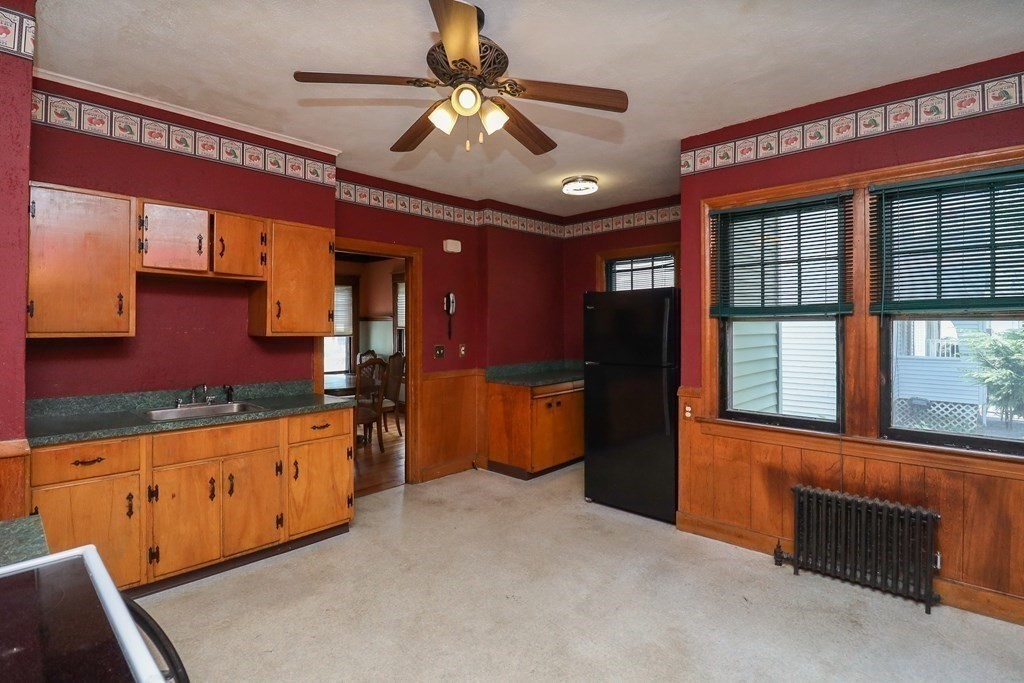 145 Dickinson Street Springfield, MA 01108 - Photo 11 of 42 Gallery Image 11