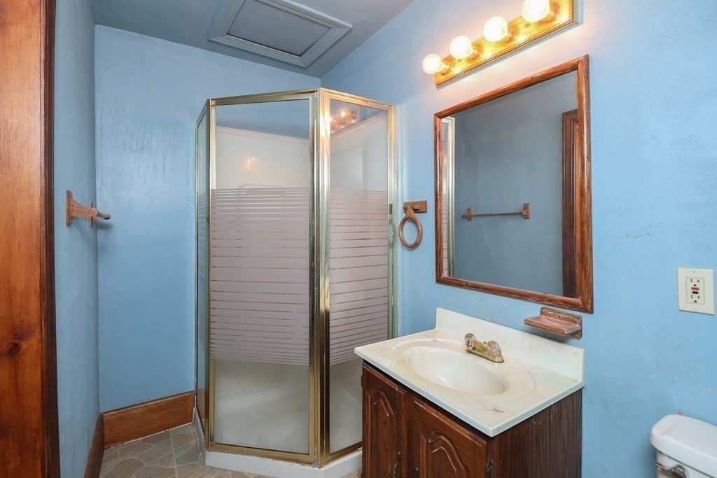 145 Dickinson Street Springfield, MA 01108 - Photo 35 of 42 Gallery Image 35