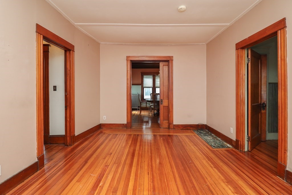 145 Dickinson Street Springfield, MA 01108 - Photo 4 of 42 Gallery Image 4