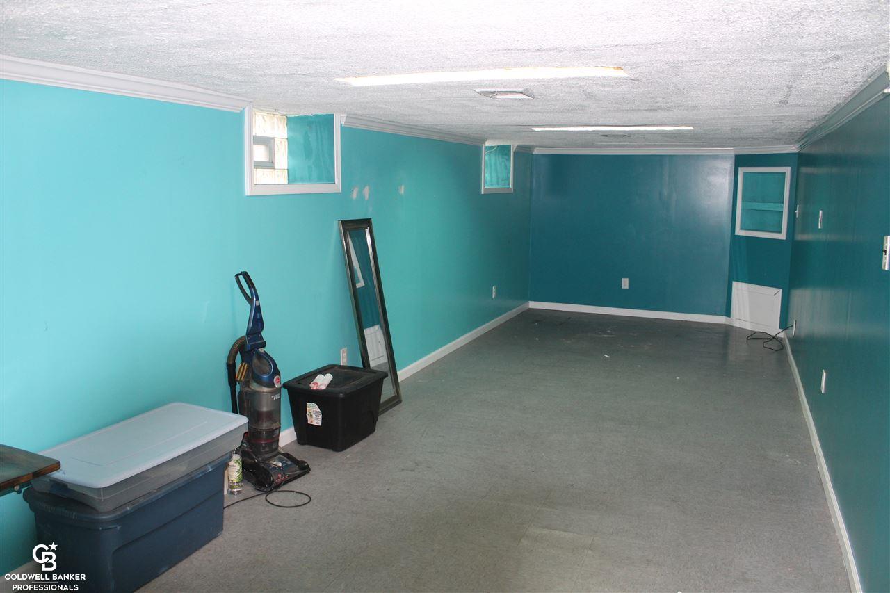 6402 East 10 Mile Road Warren, MI 48091 - Photo 45 of 58 50001506-45.JPG