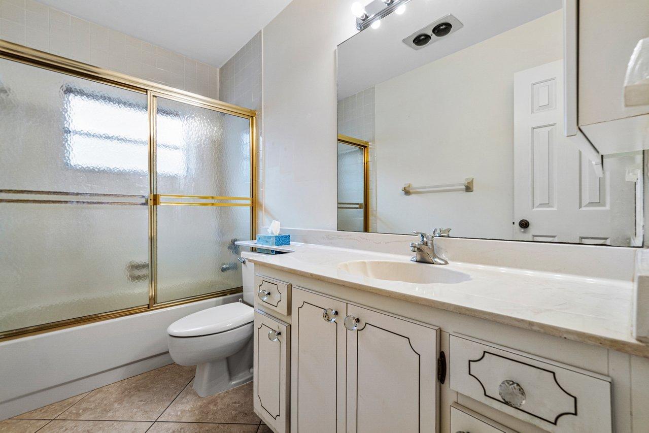 5865 Colony Court Boca Raton, FL 33433 - Photo 18 of 24 020-5865ColonyCourt-BocaRaton-FL-33433-S