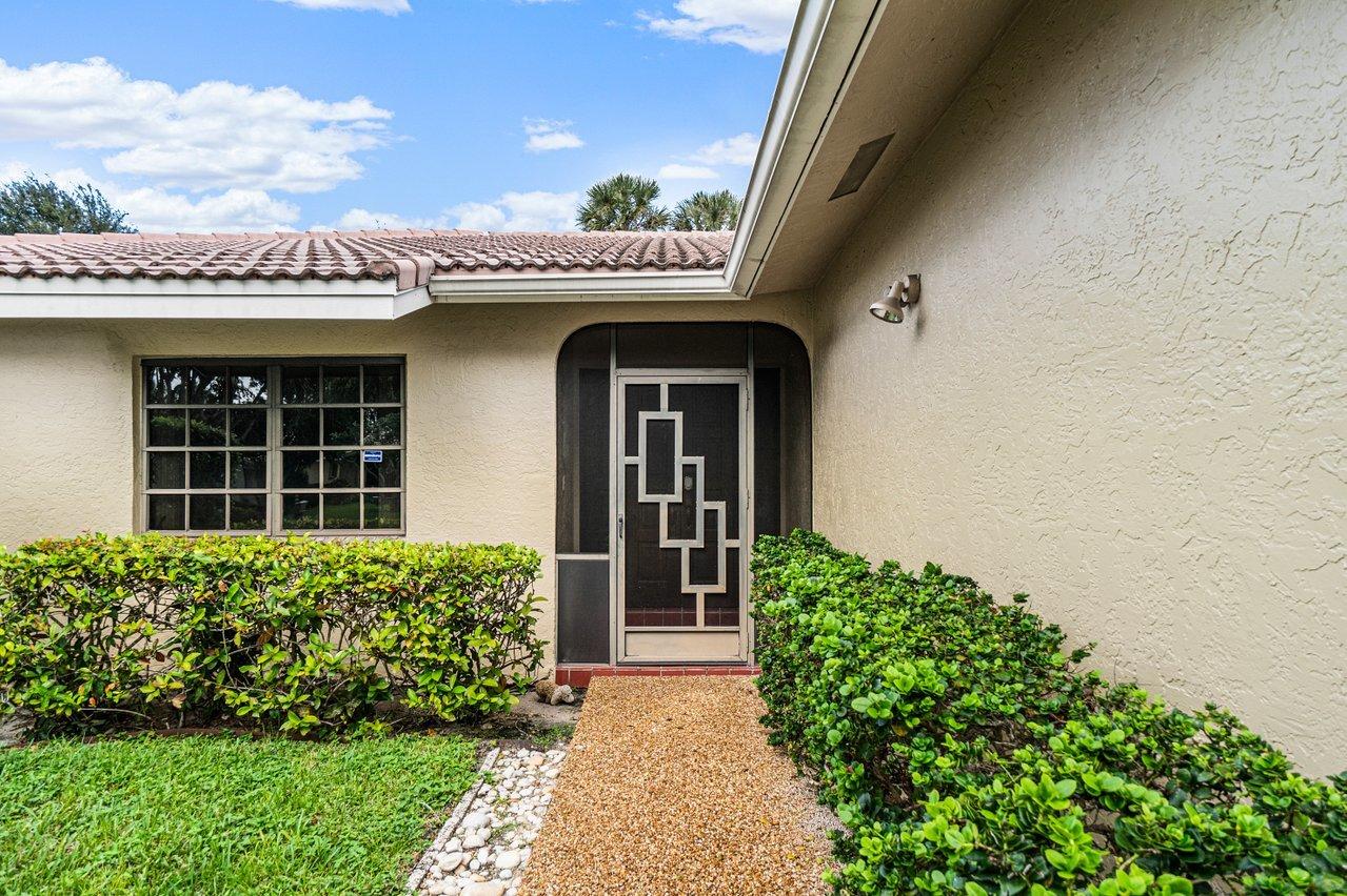 5865 Colony Court Boca Raton, FL 33433 - Photo 2 of 24 004-5865ColonyCourt-BocaRaton-FL-33433-S
