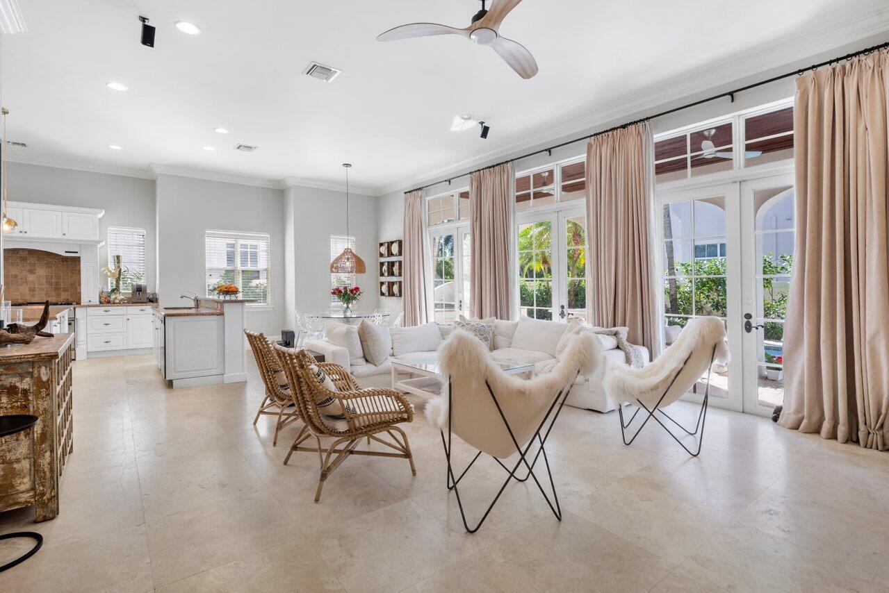 1625 Sabal Palm Drive Boca Raton, FL 33432 - Photo 14 of 44 Family Room