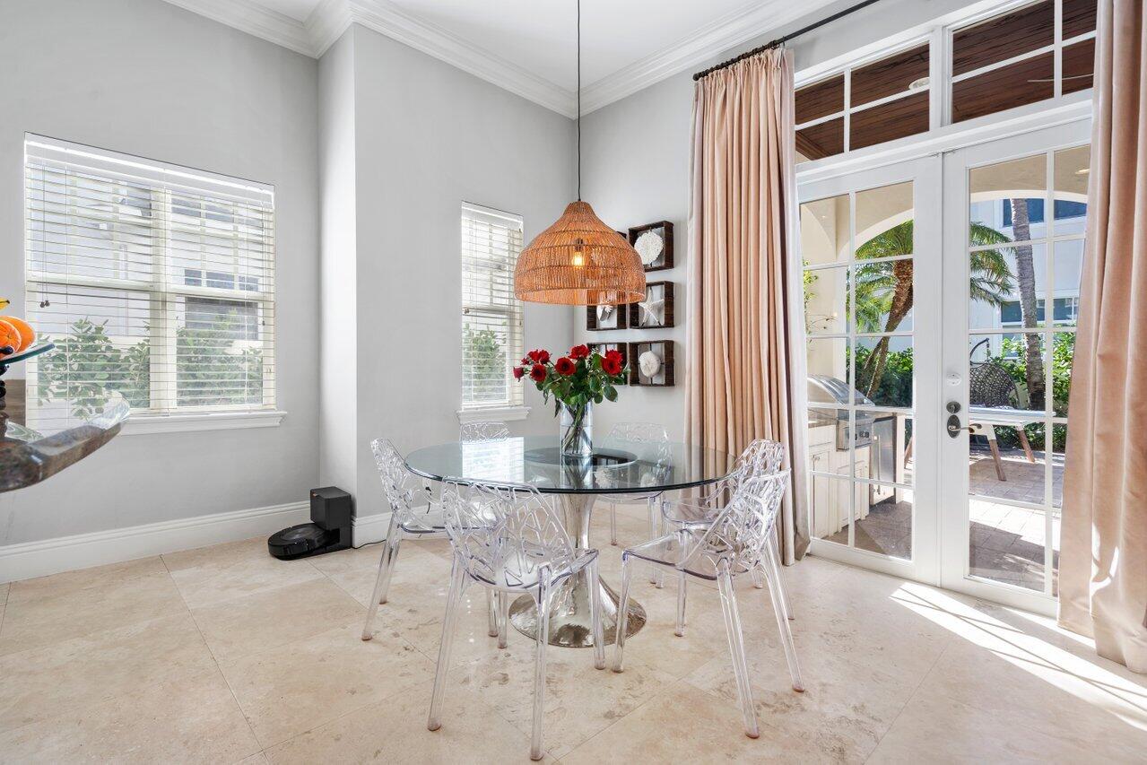 1625 Sabal Palm Drive Boca Raton, FL 33432 - Photo 15 of 44 Breakfast Area