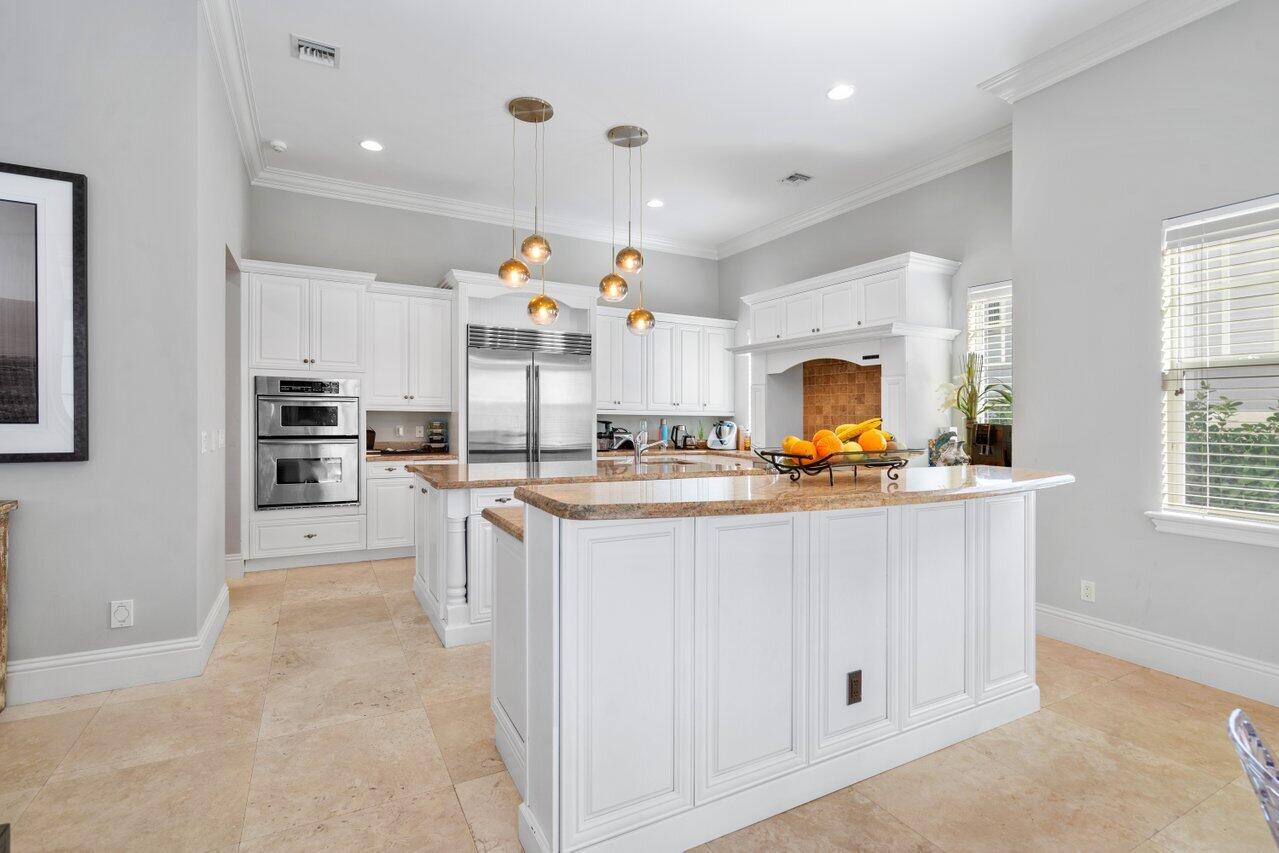 1625 Sabal Palm Drive Boca Raton, FL 33432 - Photo 17 of 44 Kitchen