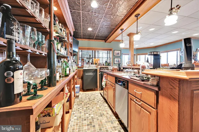 $1,295,000 | 1161 Sunset Drive, Orwigsburg, PA 17961