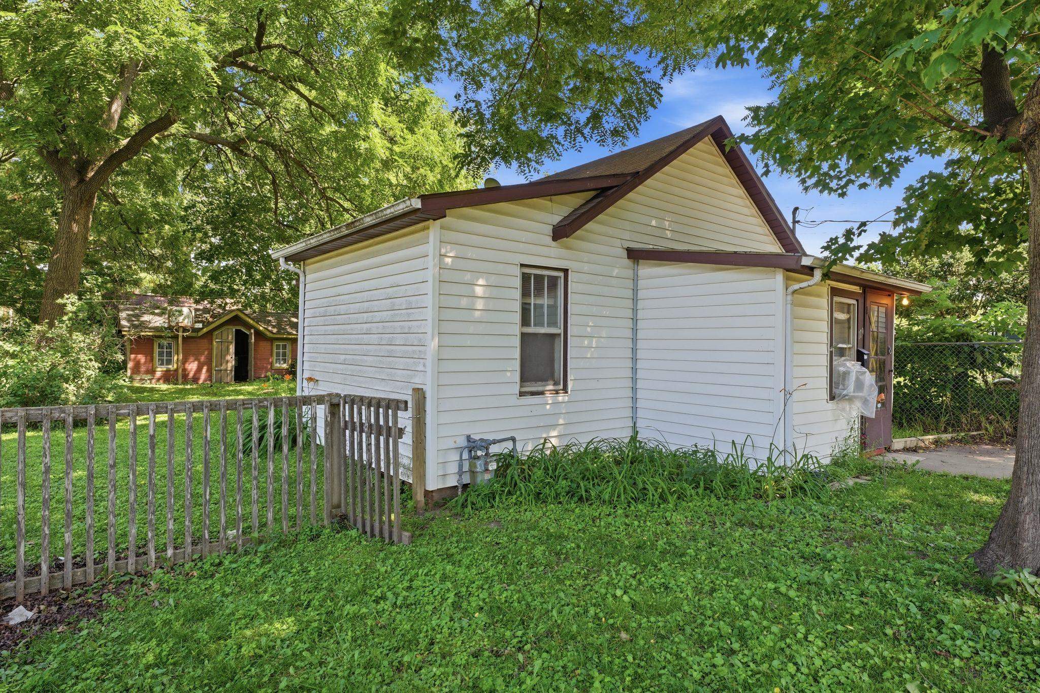 119 Rethke Avenue Madison, WI 53714 - Photo 3 of 36