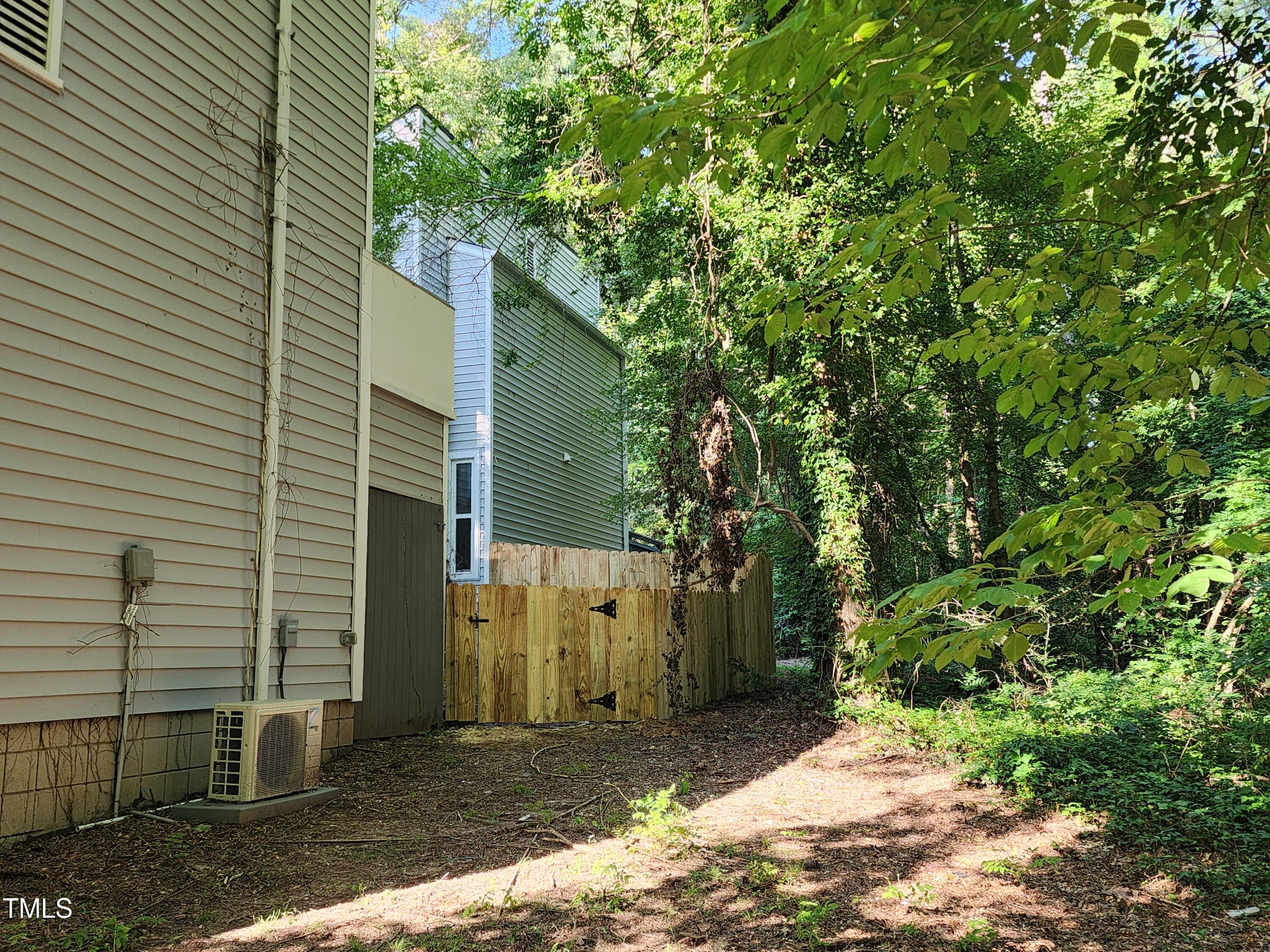 4008 Livingstone Place Durham, NC 27707 - Photo 10 of 37 1000082828