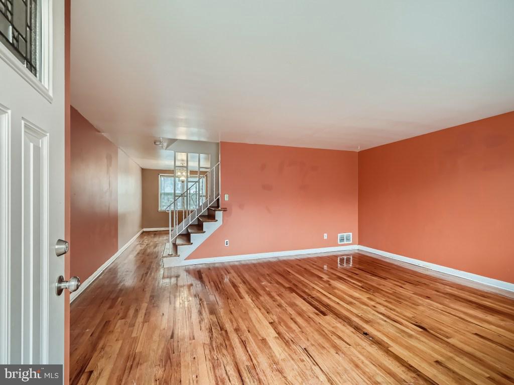 5514 Whitwood Road Baltimore, MD 21206 - Photo 4 of 28