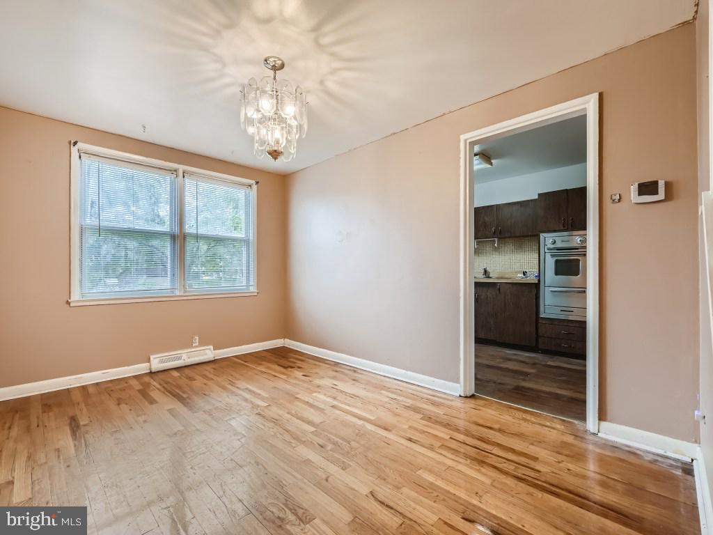 5514 Whitwood Road Baltimore, MD 21206 - Photo 7 of 28