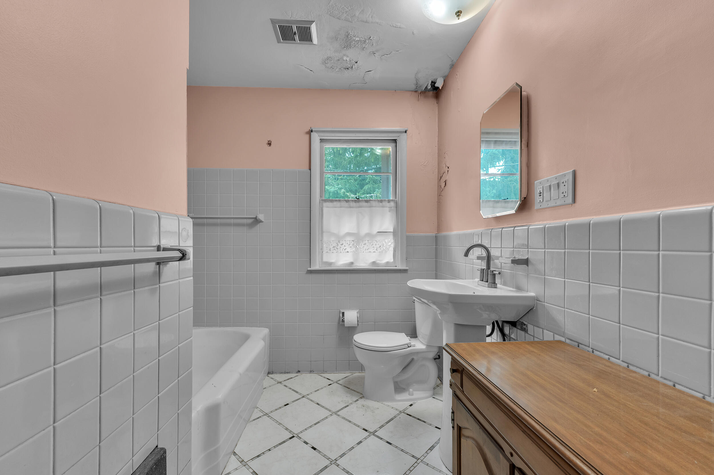 6 Ruthven Place Ann Arbor, MI 48104 - Photo 21 of 39 ruthven-18