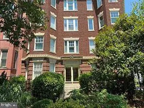 $2,150 | 624 Maryland Avenue Northeast, Unit 1, Washington, DC 20002
