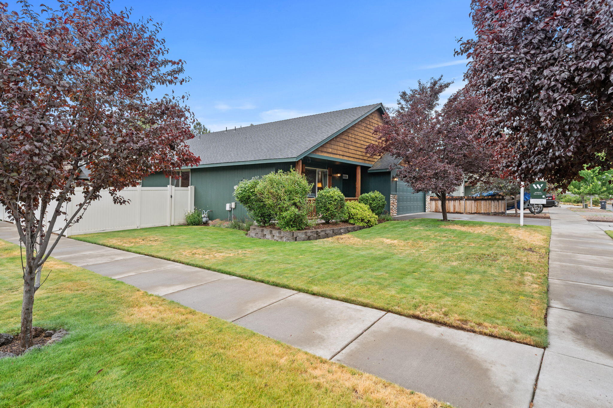 20521 Dylan Loop Bend, OR 97702 - Photo 4 of 31 5-web-or-mls-DSC09355