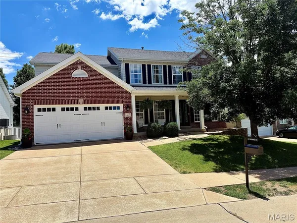 $485,000 | 42 Clovercrest Court, St. Louis, MO 63129