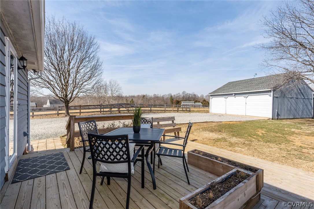 11054 Georgetown Road Mechanicsville, VA 23116 - Photo 28 of 50 a view of a outdoor space with lounge chair