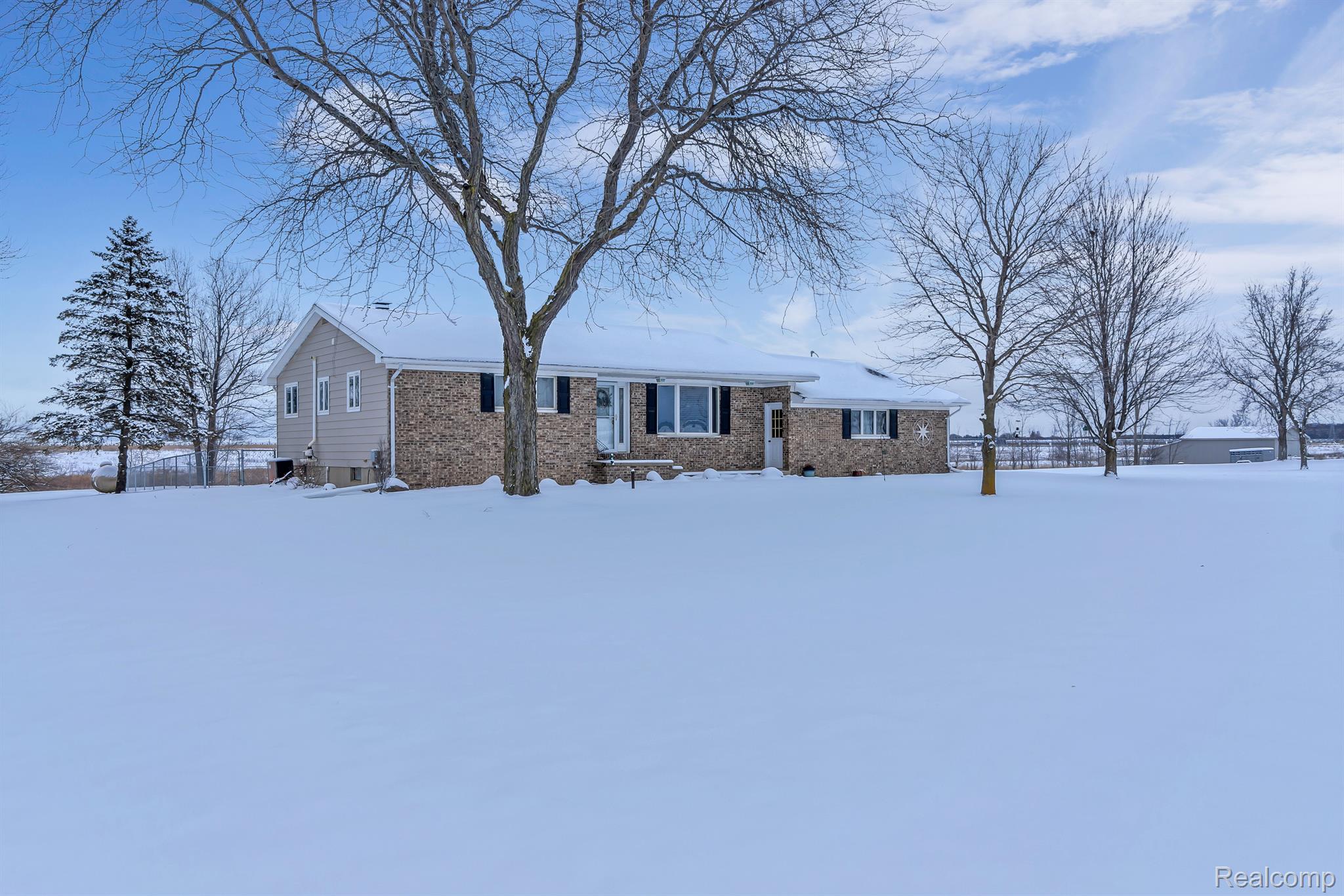 10385 Cronk Road Lennon, MI 48449 - Photo 2 of 40 Gallery Image 2