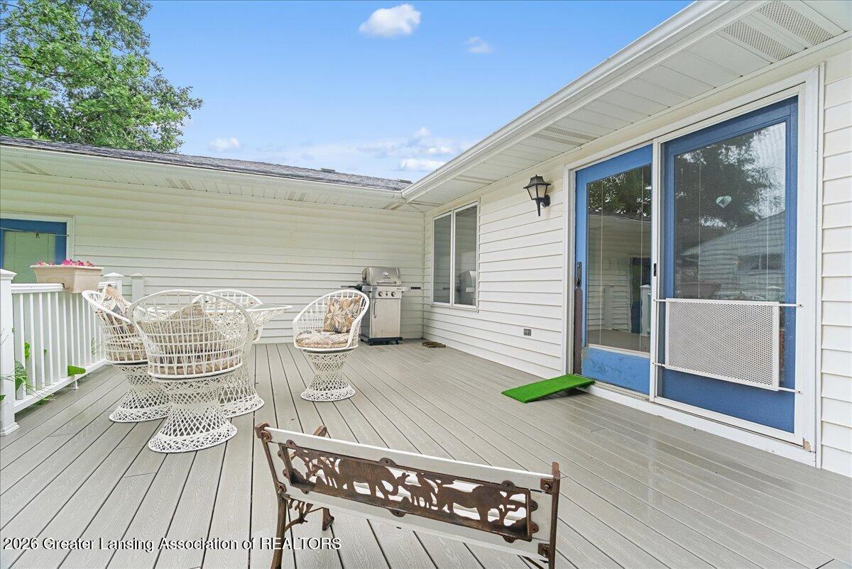 628 Jones Street Grand Ledge, MI 48837 - Photo 25 of 40 28-Media Jett - 32