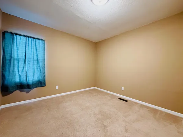 $190,000 | 255 North Maddy Street, McGregor, MN 55760