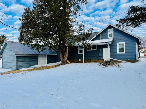 $190,000 | 255 North Maddy Street, McGregor, MN 55760