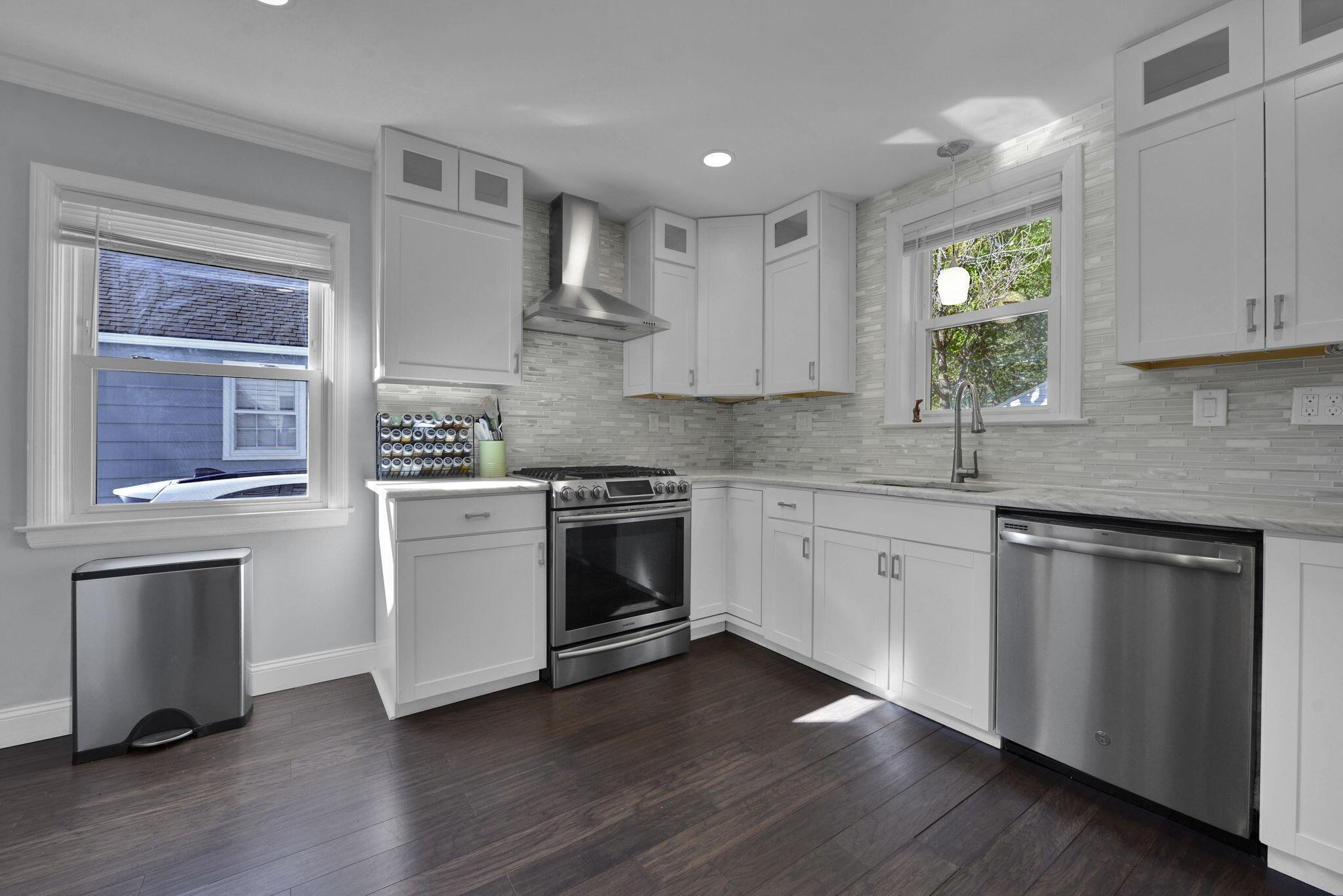 128 Blenheim Road Columbus, OH 43214 - Photo 10 of 47 9-web-or-mls-128-blenheim-rd