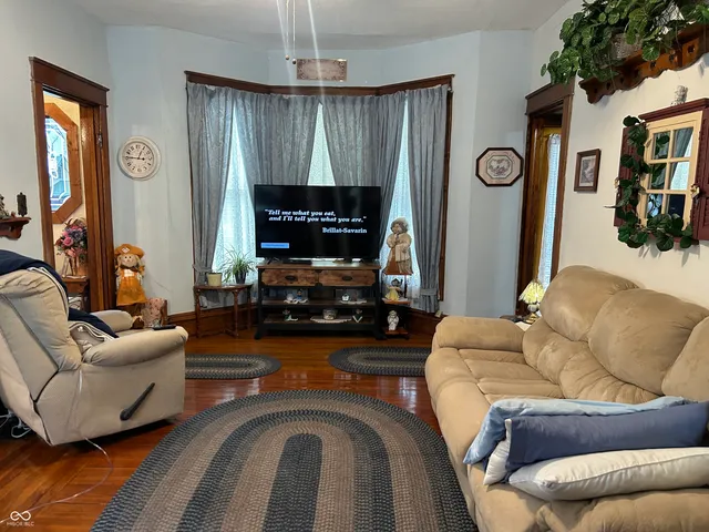 $239,000 | 214 South Howard Street, Oxford, IN 47971