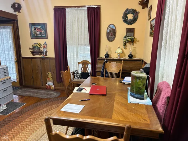 $233,500 | 214 South Howard Street, Oxford, IN 47971