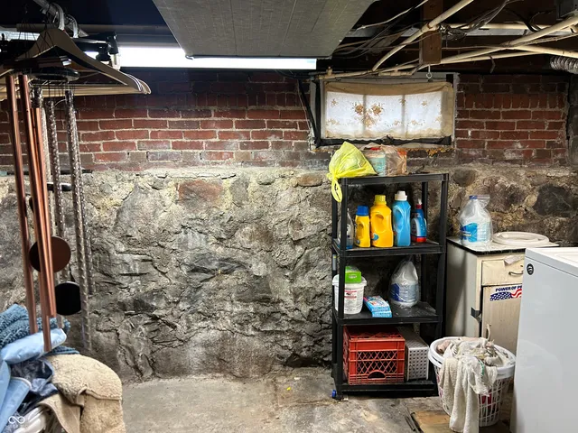 $239,000 | 214 South Howard Street, Oxford, IN 47971