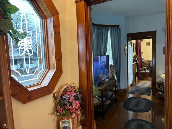 $233,500 | 214 South Howard Street, Oxford, IN 47971