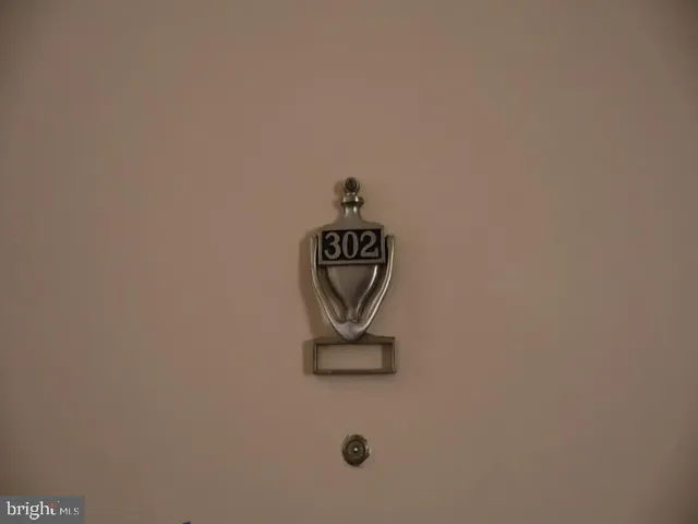 $342,000 | 40 Old Lancaster Road, Unit 302, Merion Station, PA 19066