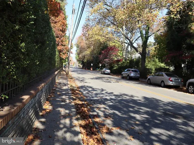 $342,000 | 40 Old Lancaster Road, Unit 302, Merion Station, PA 19066