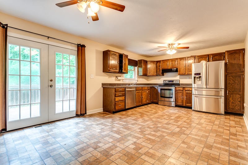 6213 Ricky Allen Road Corryton, TN 37721 - Photo 10 of 40