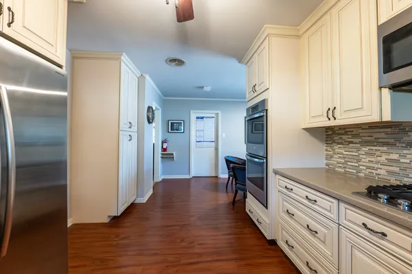 $600,000 | 1921 East Avenue, Katy, TX 77493