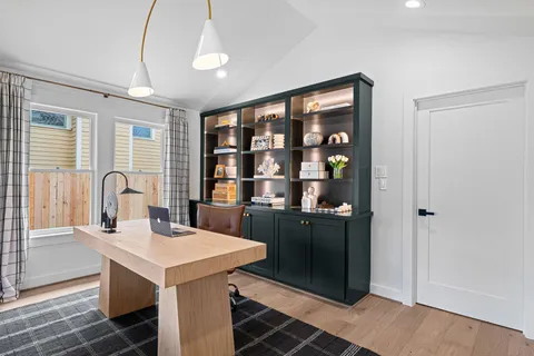$1,649,000 | 1215 Ashland Street, Houston, TX 77008